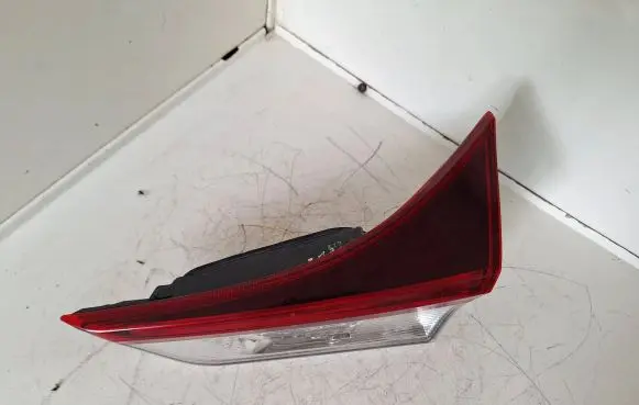 Toyota Auris E180 Tailgate rear/tail lights 000018671 02344