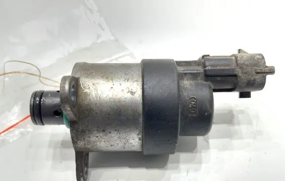 Opel Astra H Fuel pressure regulator 0928400498