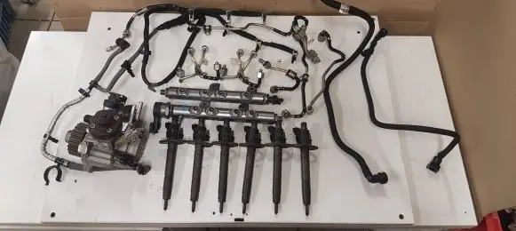 Land Rover Range Rover Sport L494 Fuel injection system set 0445010629 0928400756 0445116013