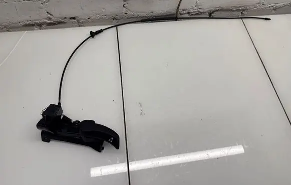 BMW X7 G07 Engine bonnet (hood) release handle 7434345