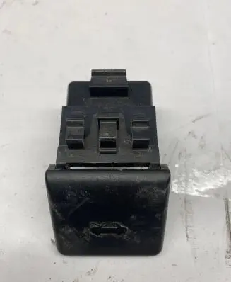 Mazda 6 Engine bonnet (hood) release handle