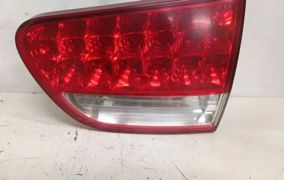 Citroen C-Crosser Tailgate rear/tail lights