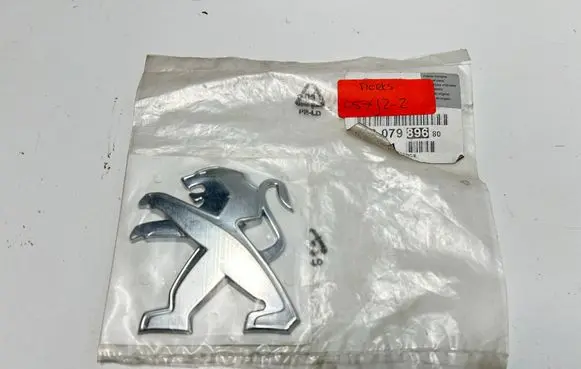 Peugeot 107 Manufacturer badge logo/emblem 1607989680