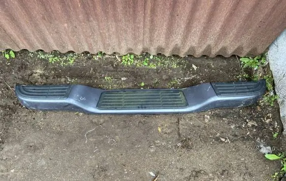 Mitsubishi L200 Pickup box rear panel tailgate 