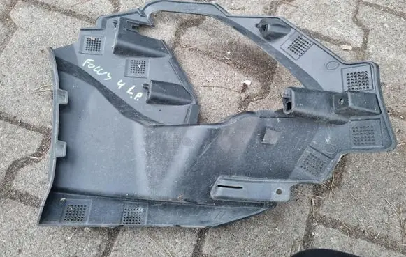 Ford Focus Front bumper mounting bracket
