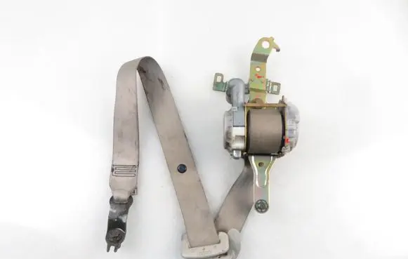 Subaru Outback Front seatbelt 7K7330P