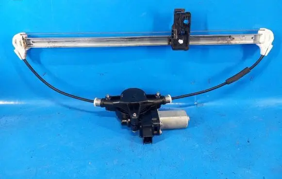 Mazda 3 II Windshield/front glass wiper blade BBM458590B