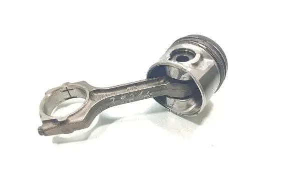 Honda CR-V Piston with connecting rod 