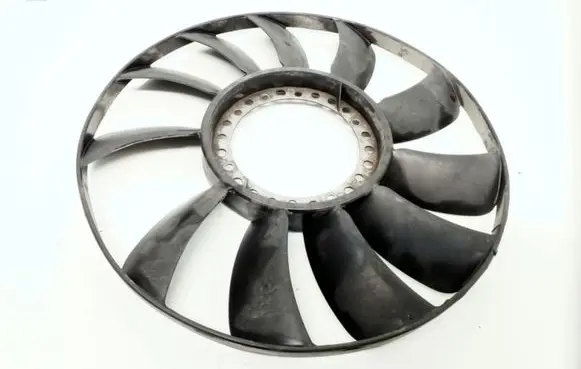 Volkswagen PASSAT B5 Fan impeller 058121301B