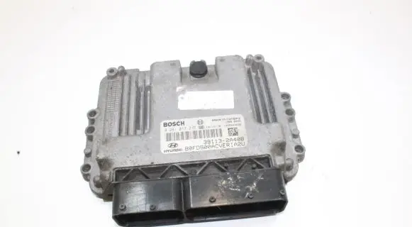 Hyundai i30 Engine control unit/module 0281017215 391132A408