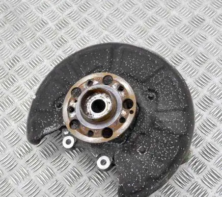 Mercedes-Benz C W205 Rear wheel hub A2054230320