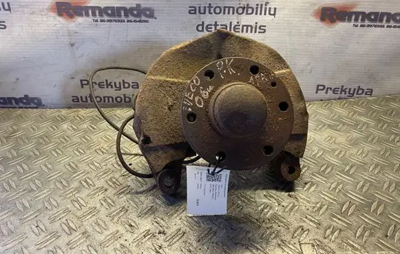 Iveco Daily 35 - 40.10 Front wheel hub