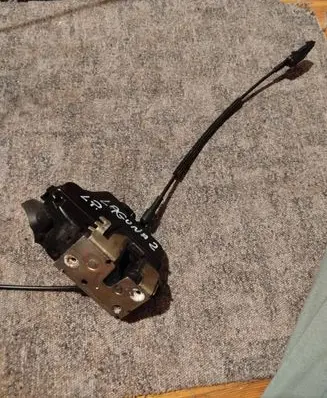 Renault Laguna II Front door lock 000661Z98 DKW212