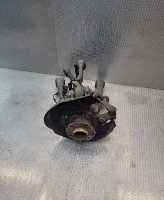 BMW 6 F12 F13 Rear wheel hub 6852893