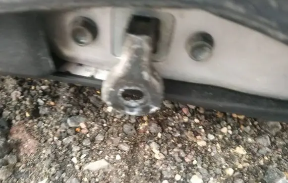 Mazda 3 I Rear door check strap stopper