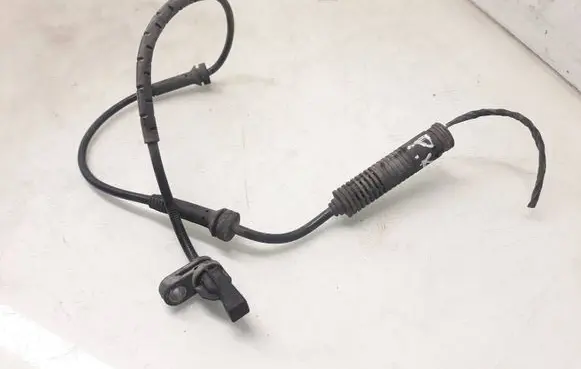 BMW 3 E90 E91 ABS brake wheel speed sensor 10071161983
