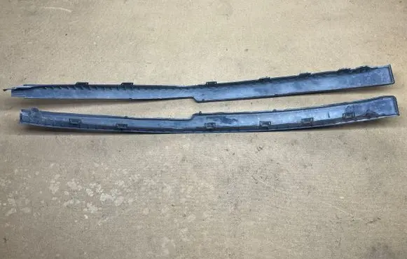 Opel Insignia A Front bumper lip 13264440 13264441