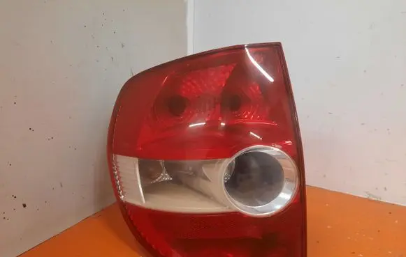 Volkswagen Fox Rear/tail lights 520945095A