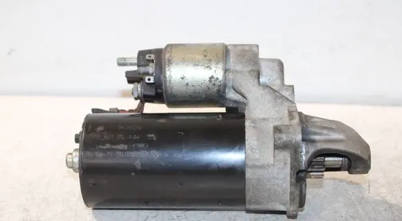 BMW 3 E90 E91 Starter motor 7796892 0001115046