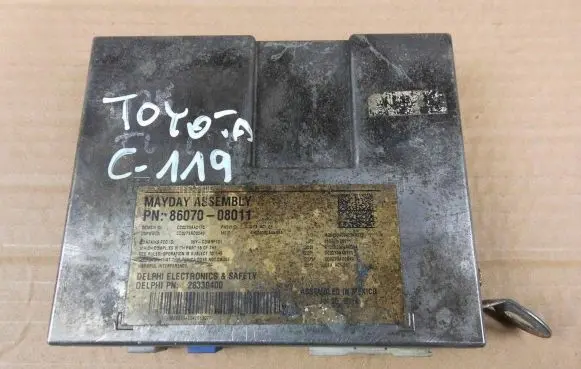 Toyota Sienna XL30 III Door control unit/module 8607008011