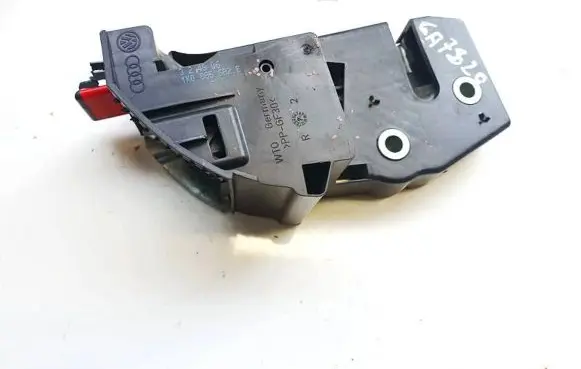 Skoda Octavia Mk2 (1Z) Seat back rest lock catch 1k0885682e