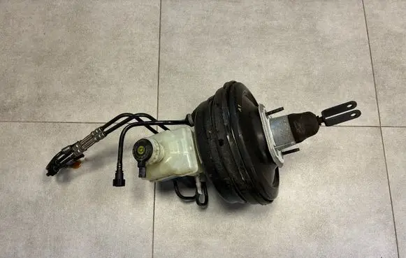 Land Rover Range Rover Sport L320 Brake booster AH22-2B195-BB
