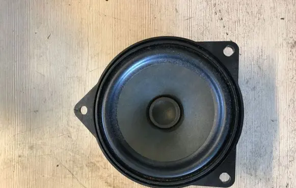 BMW 1 F20 F21 Parcel shelf speaker 9288770
