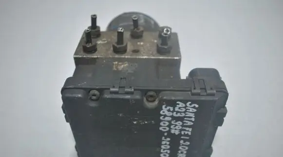 Hyundai Santa Fe ABS Pump 5890026050