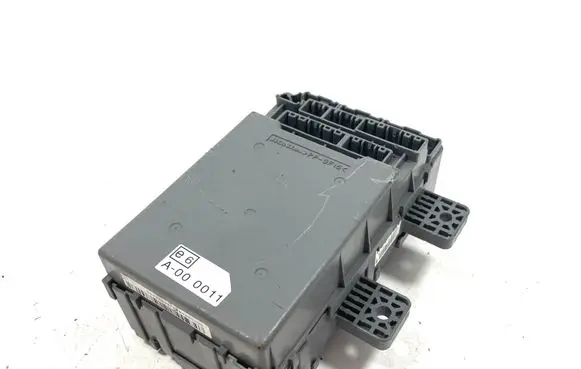 Honda Civic Fuse module 37842RN A000011