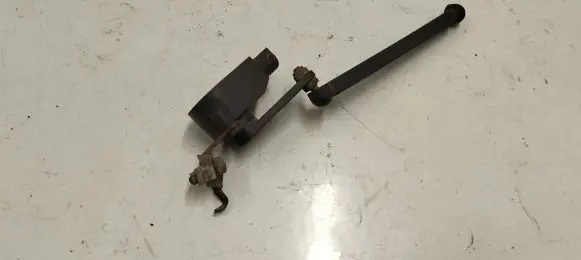 BMW M5 Rear air suspension level height sensor 6870000 3714687000001 6783044