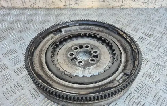 Volkswagen Polo VI Flywheel 04C105266H