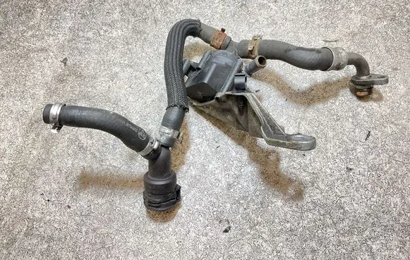 Opel Grandland X Electric auxiliary coolant/water pump 704284090 9814099080