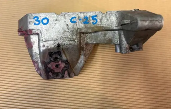 Iveco Daily 6th gen Engine mounting bracket 504386159