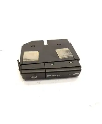 Toyota Avensis T250 Windscreen/window heater switch 8479005130 MS354100391 84790-05130