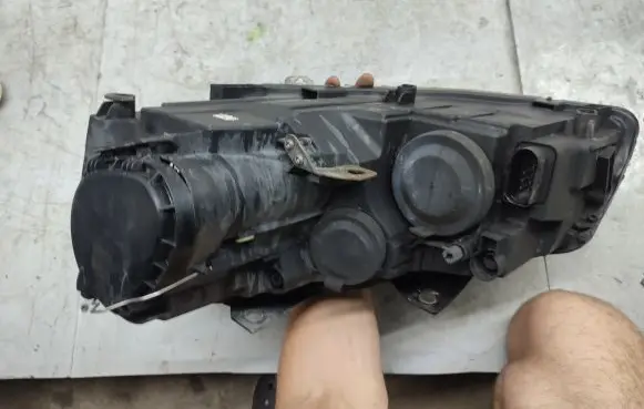 Volkswagen Golf VI Headlight/headlamp