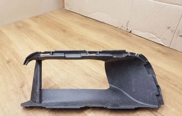 Front bumper lip