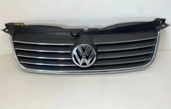 Volkswagen PASSAT B5.5 Front grill 3B0853651L