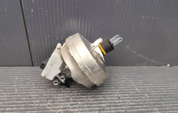 Jaguar XE Brake booster GX732B195BF