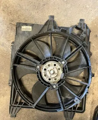 Renault Kangoo I Electric radiator cooling fan 8200103801 5020233