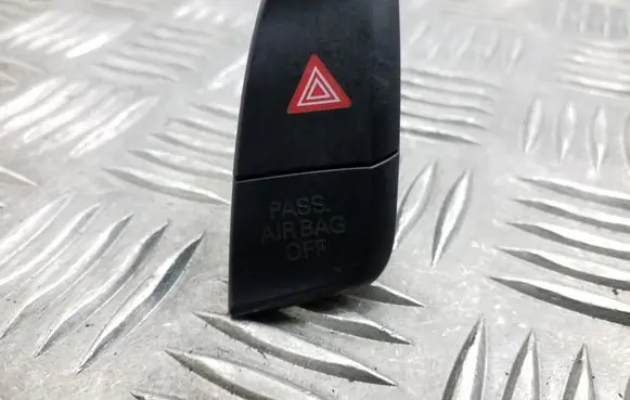 Audi A4 S4 B8 8K Hazard light switch 8K2941509A