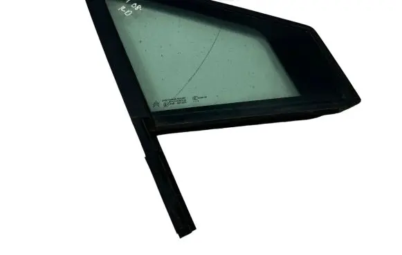 Citroen C4 Grand Picasso Front door vent window glass four-door 43R001025