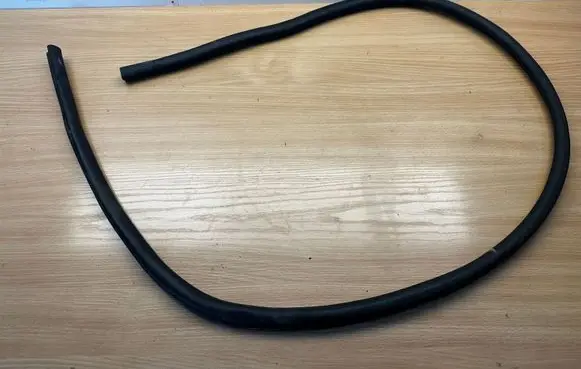 Audi A6 S6 C6 4F Engine compartment rubber 
