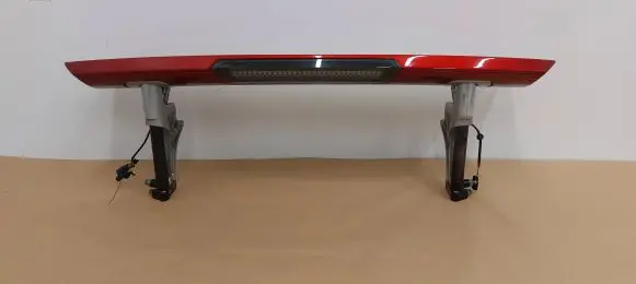 Tailgate/trunk spoiler