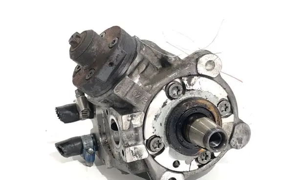 BMW X3 E83 Fuel injection high pressure pump 0445010506