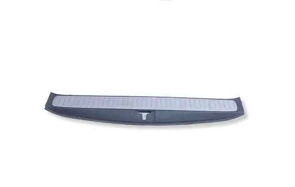 Opel Zafira C Trunk/boot sill cover protection 322225228 13289563