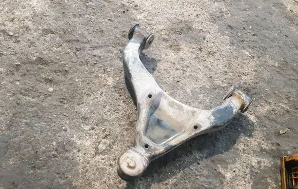 Volkswagen II LT Front lower control arm/wishbone