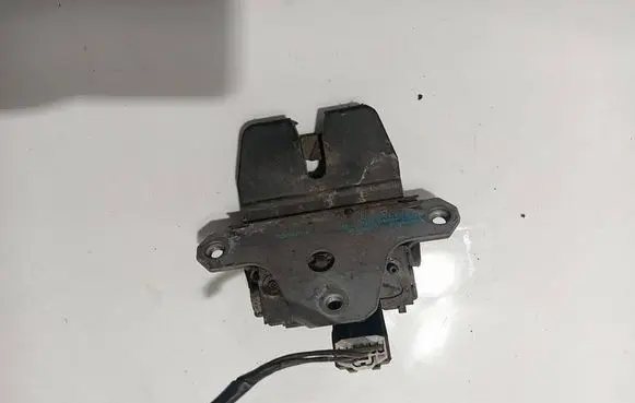Ford Mondeo MK IV Tailgate/trunk/boot lock/catch/latch 8m51r442a66ac 04041155002