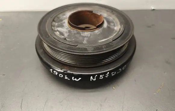 BMW 5 F10 F11 Crankshaft pulley 8511321 13981110