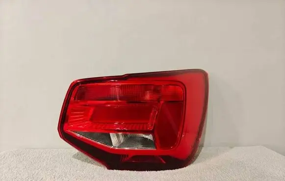 Audi Q2 - Rear/tail lights 90096099 81918702