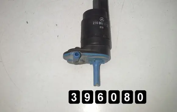 Mercedes-Benz A W168 Windscreen/windshield washer pump 2108691021